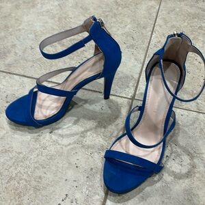 Kelly & Katie Courtney sandal